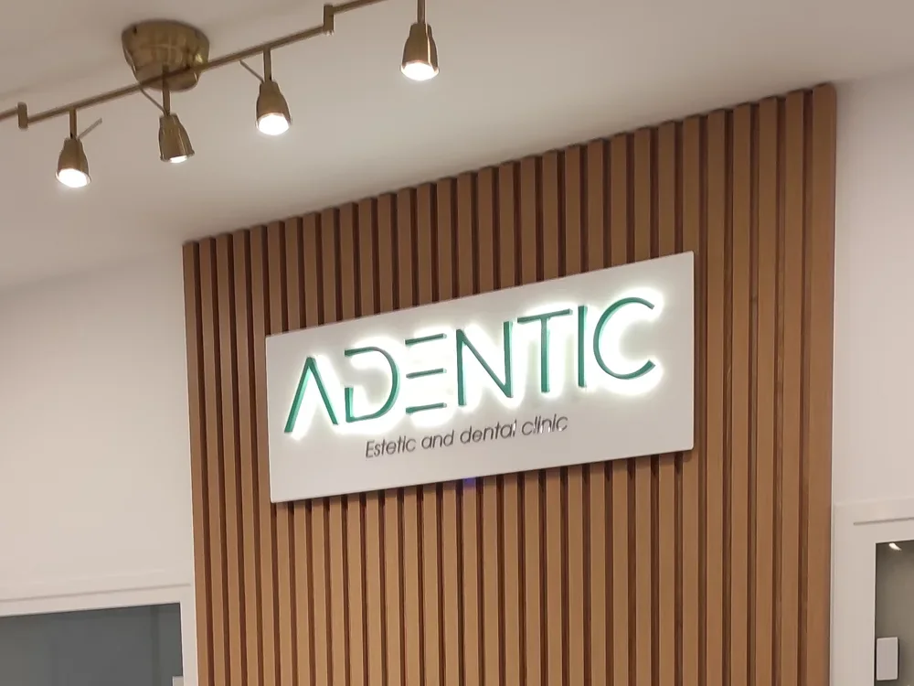 Svetleća 3D reklama za Adentic - Svetleće reklame Elite Print